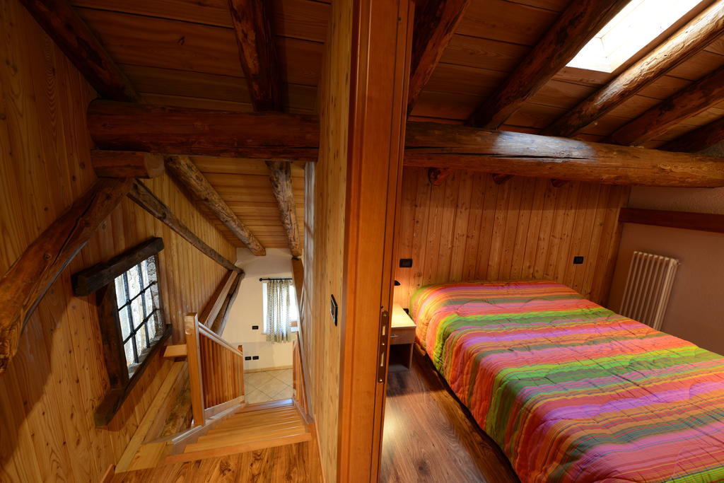 Vieilles Maisons D'Introd Ruang foto