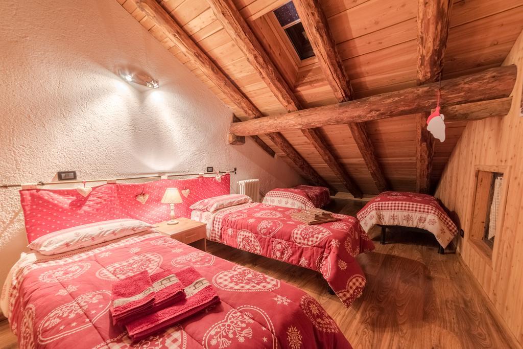 Vieilles Maisons D'Introd Bagian luar foto